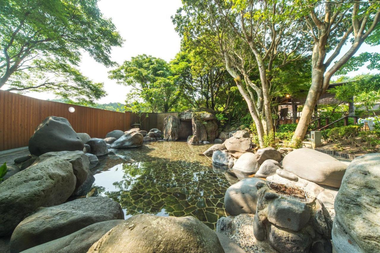 Hotel Yumeka Hisayama Bagian luar foto
